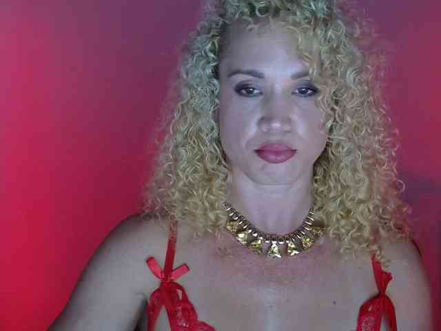 Latinasexy4 webcam