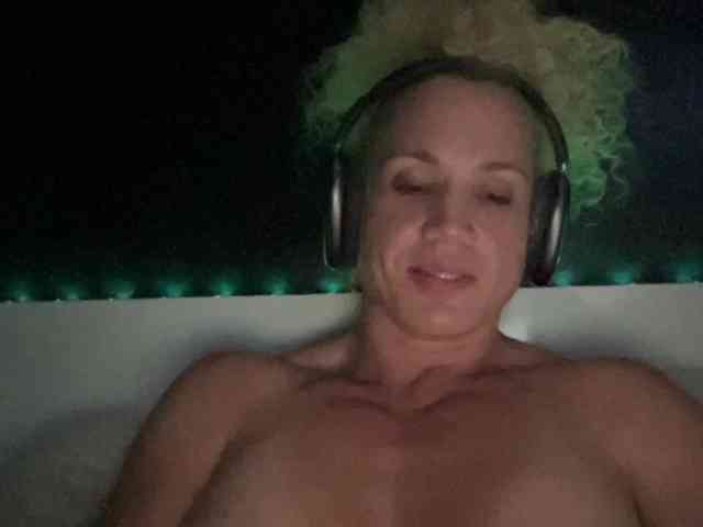 Latinasexy4 webcam