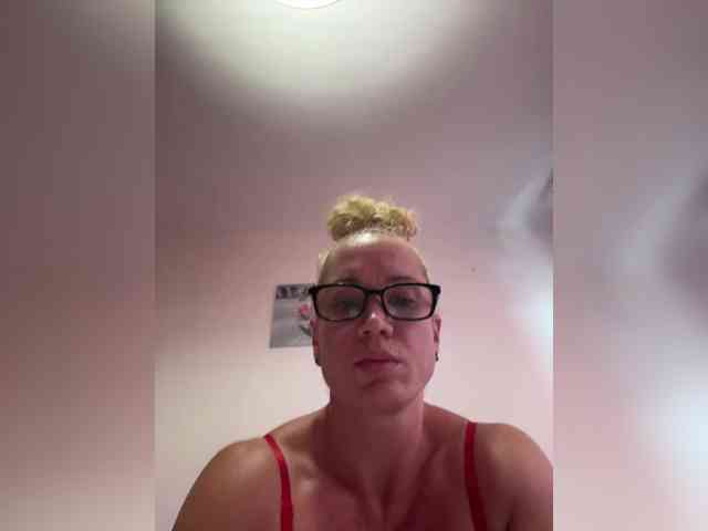 Latinasexy4 webcam