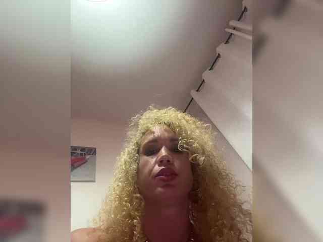 Latinasexy4 webcam