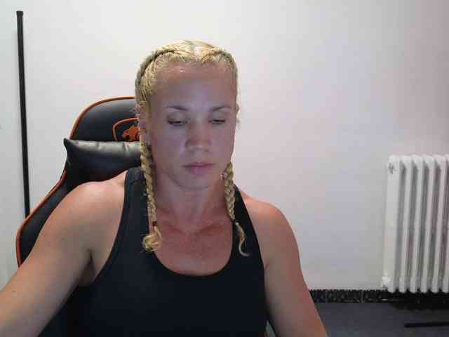 Latinasexy4 webcam