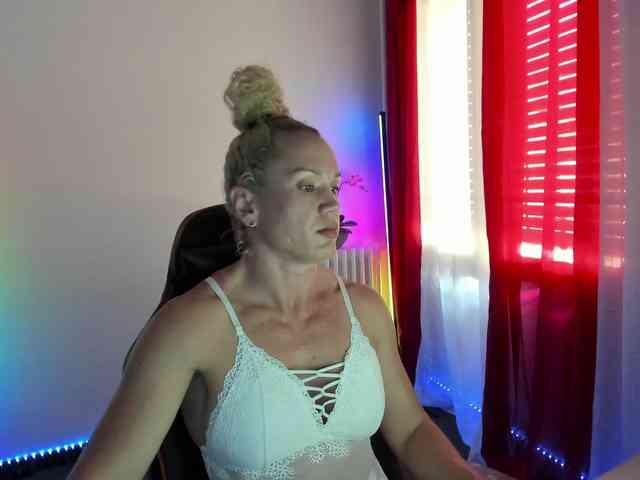 Latinasexy4 webcam