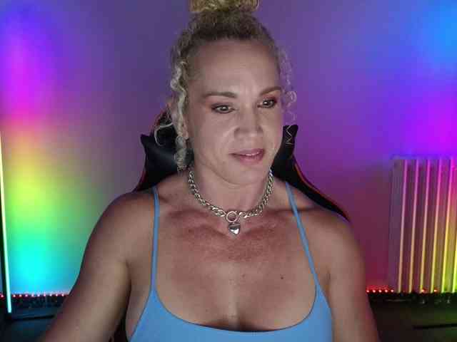 Latinasexy4 webcam