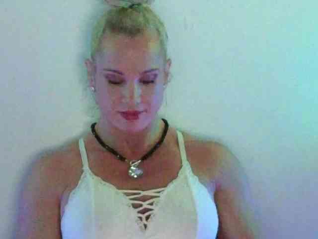 Latinasexy4 webcam