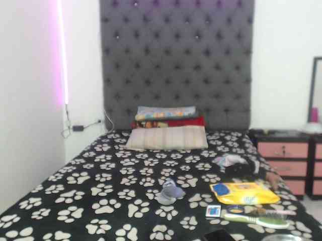 lucianadolll Live Webcam on BongaCams