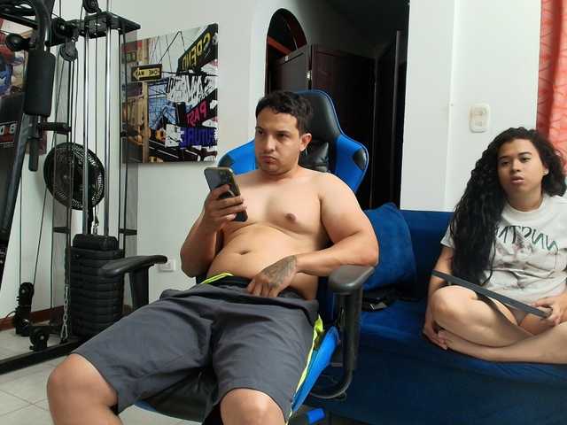 couplee-horny's BongaCams show and profile