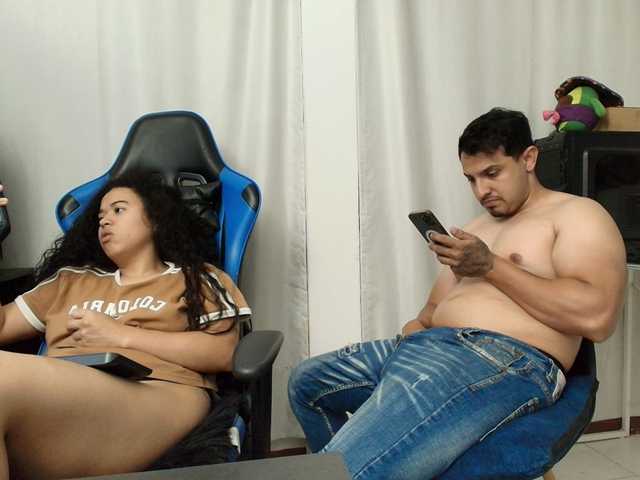 couplee-horny's BongaCams show and profile