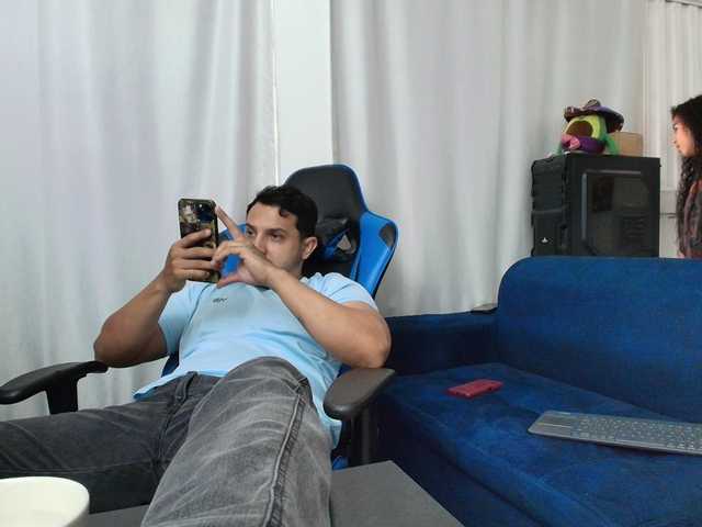 couplee-horny's BongaCams show and profile