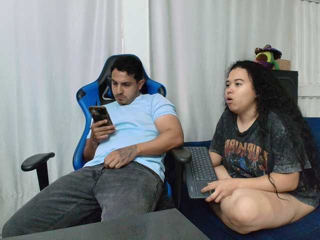 couplee-horny's BongaCams show and profile