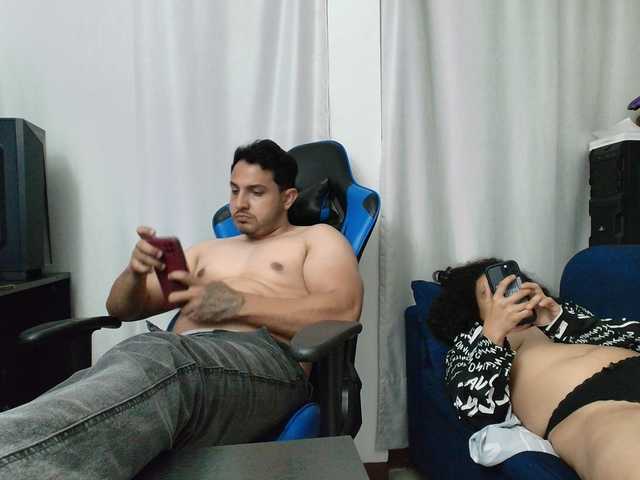 couplee-horny's BongaCams show and profile