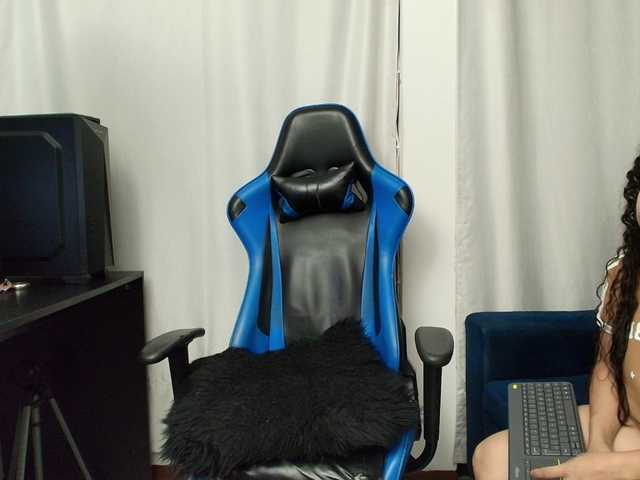 couplee-horny's BongaCams show and profile