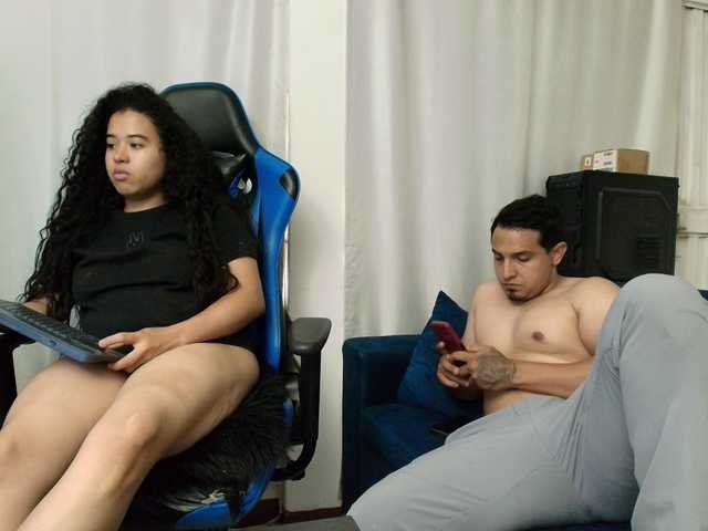 couplee-horny's BongaCams show and profile