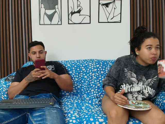adult webcam Couplee-horny