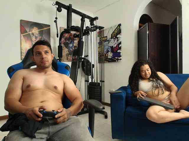 couplee-horny webcam