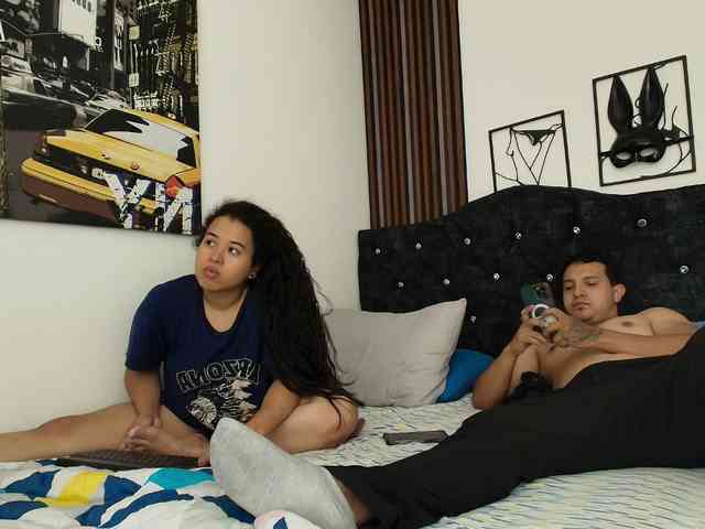 couplee-horny webcam