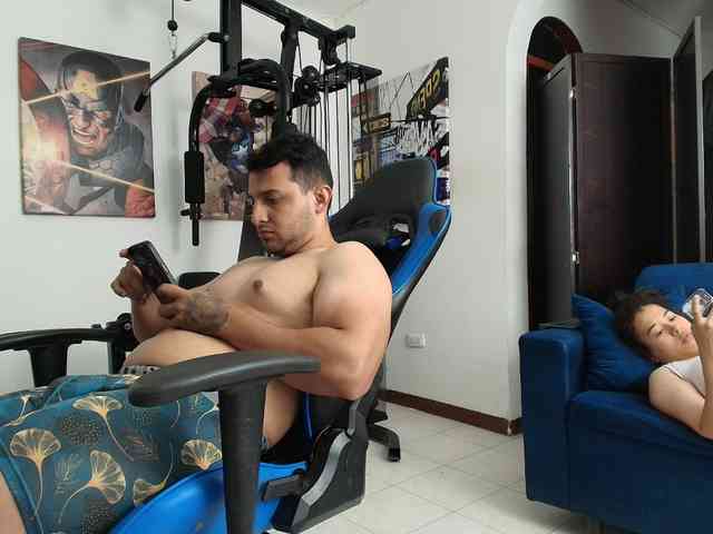 couplee-horny webcam