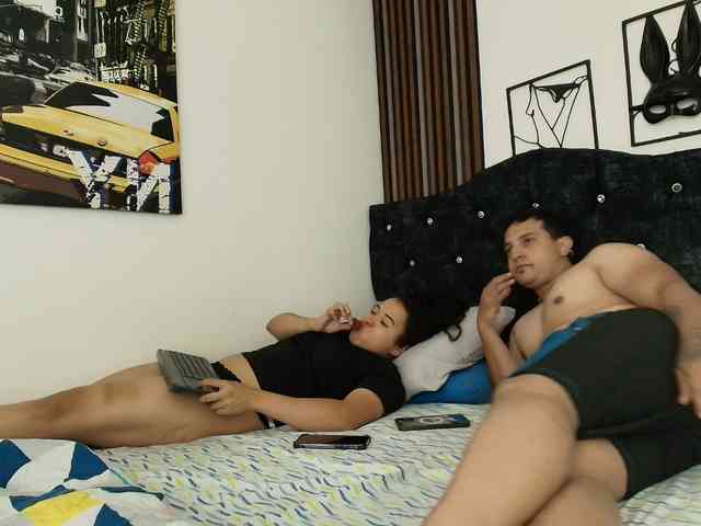 couplee-horny webcam