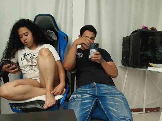 couplee-horny webcam