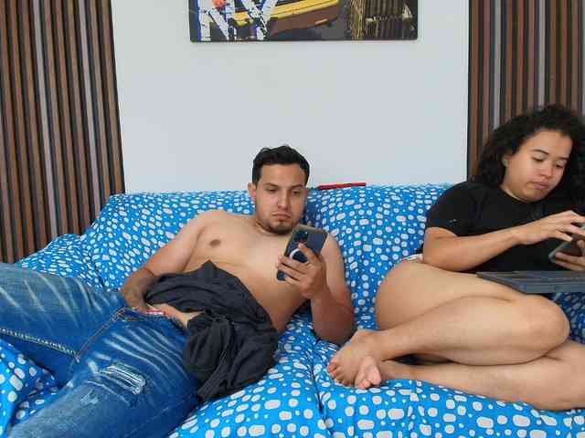 couplee-horny webcam