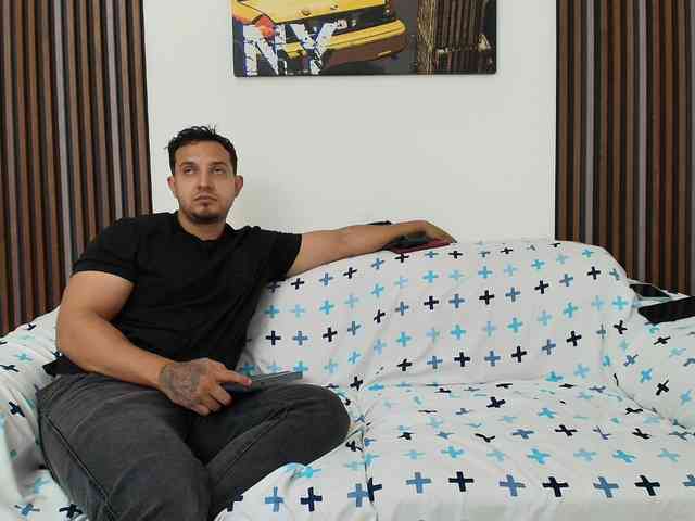 couplee-horny Live Webcam on BongaCams