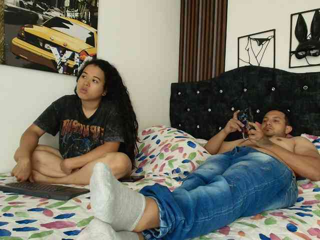 couplee-horny webcam