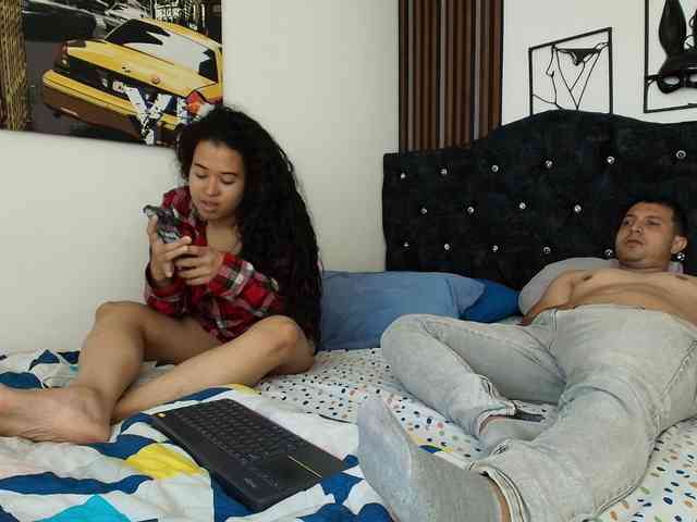 couplee-horny webcam