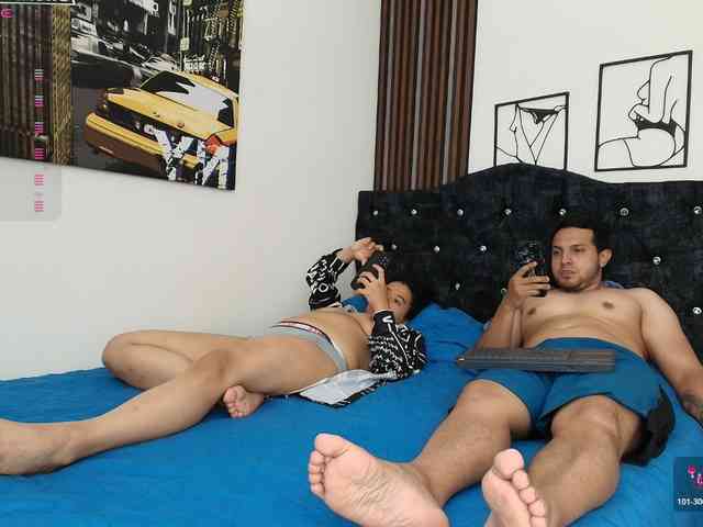 couplee-horny webcam