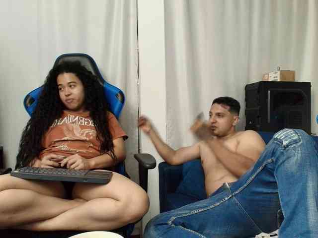 couplee-horny Live Webcam on BongaCams