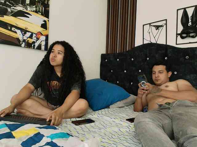 couplee-horny webcam