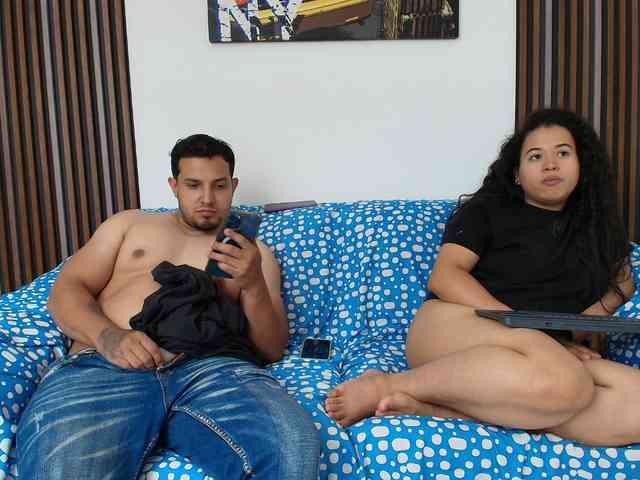 live sex camera Couplee-horny