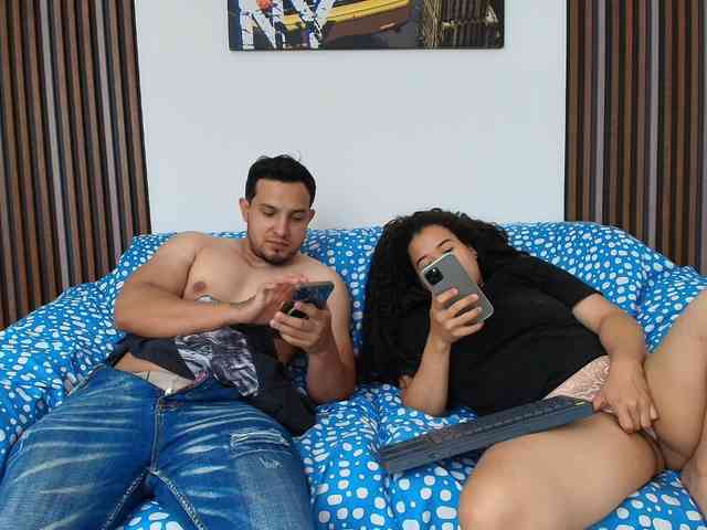 couplee-horny webcam
