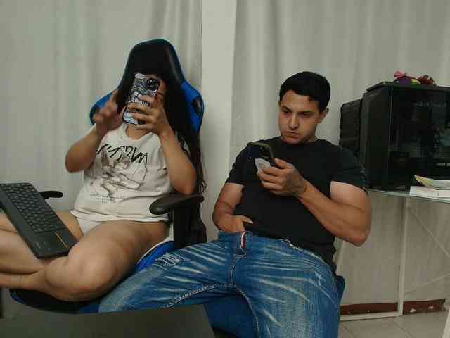 couplee-horny webcam