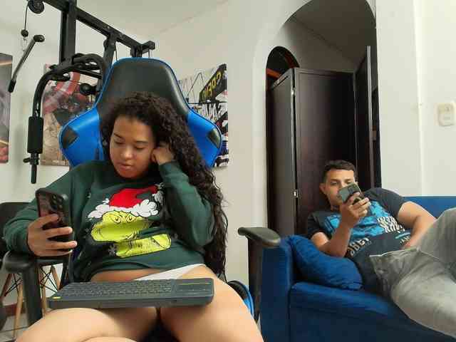 couplee-horny webcam