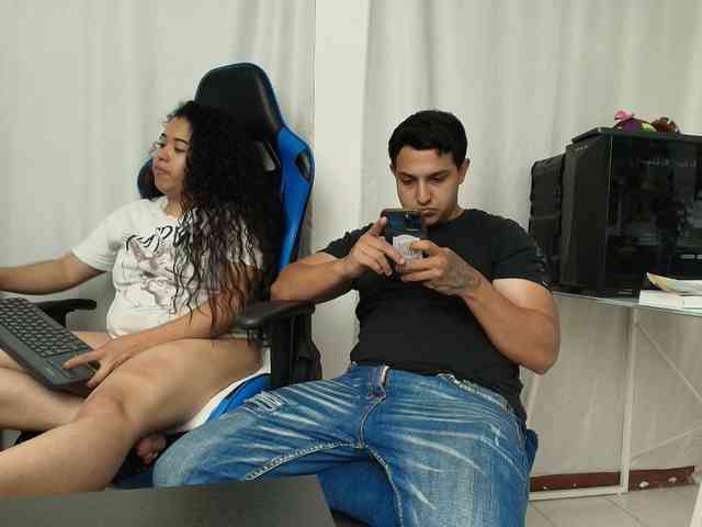 couplee-horny webcam