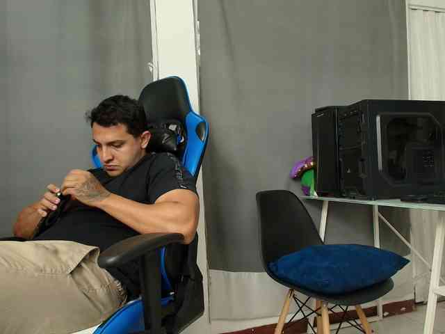 couplee-horny webcam