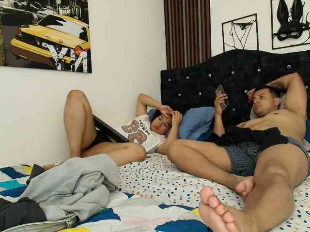 couplee-horny webcam