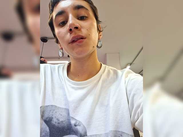 AntoniaDilune's BongaCams show and profile