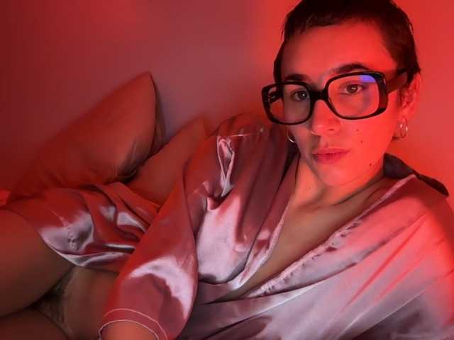 AntoniaDilune's BongaCams show and profile