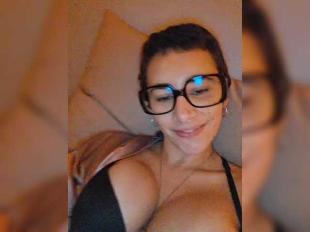 AntoniaDilune's BongaCams show and profile