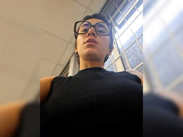 AntoniaDilune's BongaCams show and profile