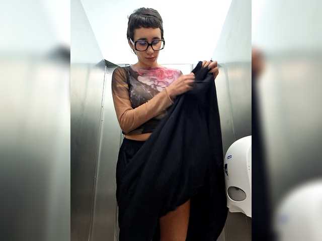 AntoniaDilune's BongaCams show and profile