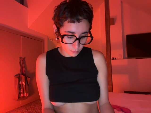 AntoniaDilune's BongaCams show and profile