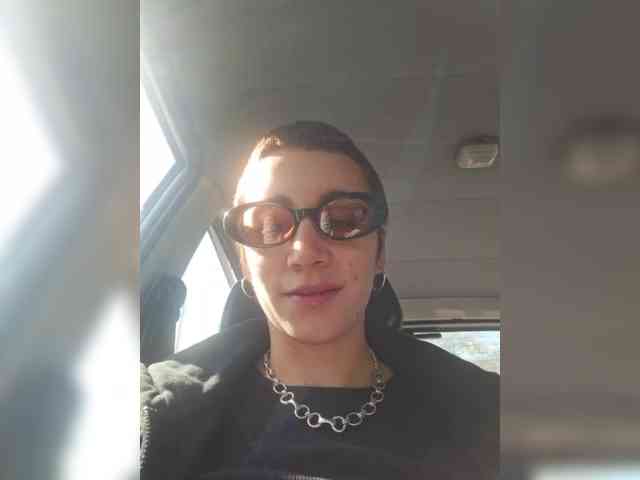 AntoniaDilune webcam