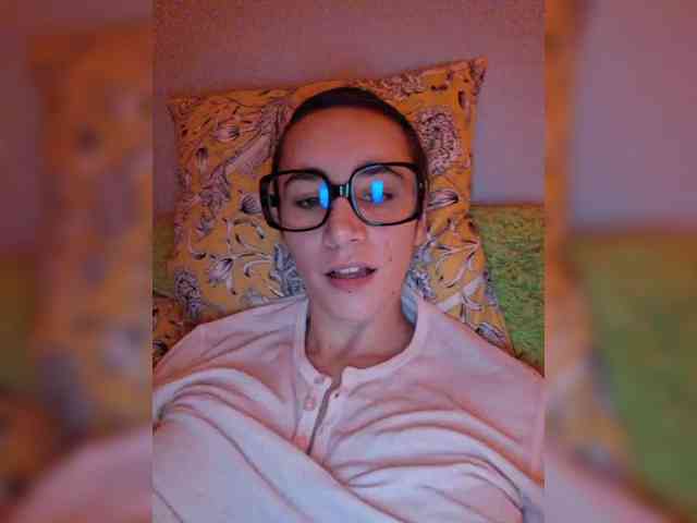 AntoniaDilune webcam