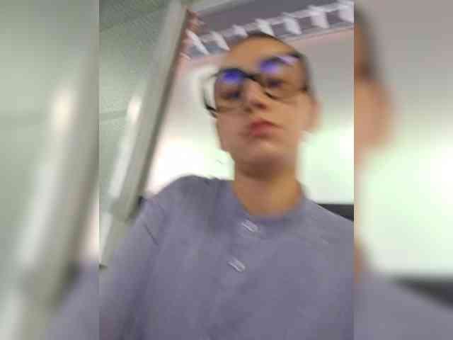 AntoniaDilune webcam
