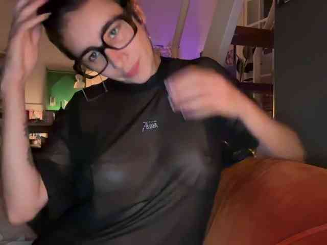 AntoniaDilune webcam