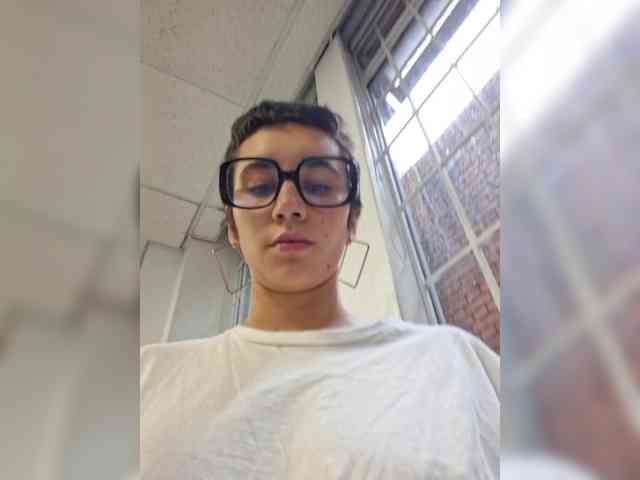 AntoniaDilune webcam