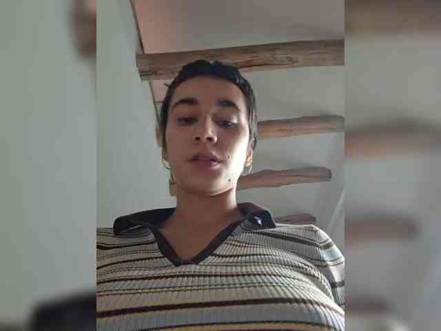 AntoniaDilune webcam