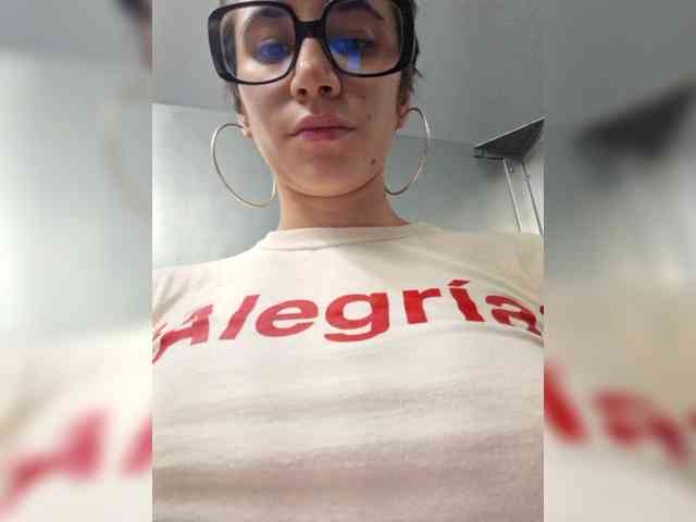 AntoniaDilune webcam