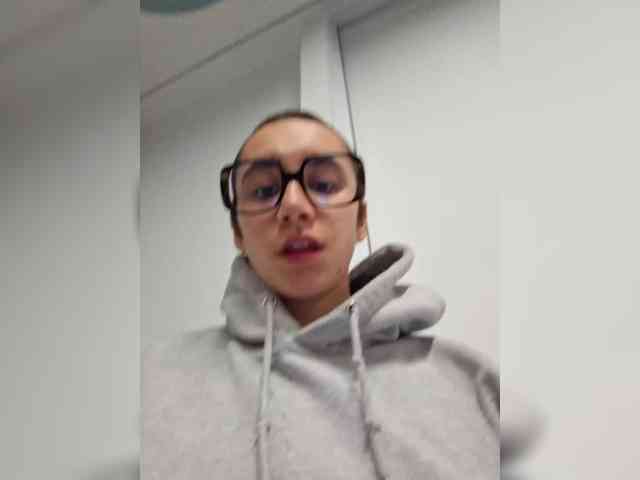 AntoniaDilune webcam